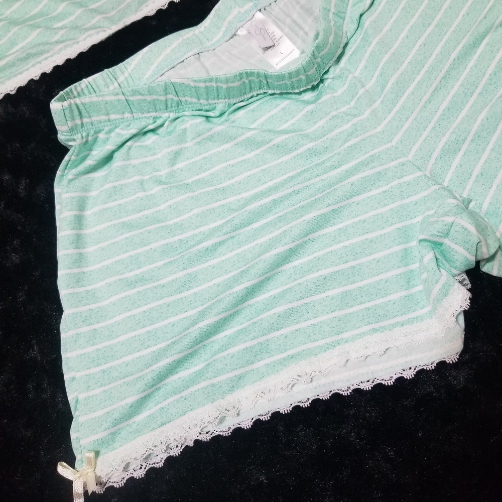 Jessica Simpson Sleepwear - Picture 4 of 5
